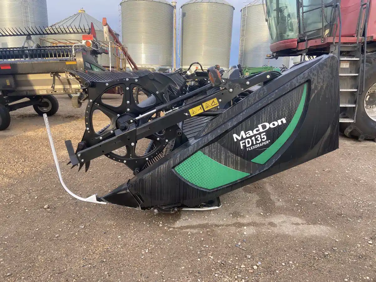 Gallery image 2 for Used 2018 MacDon FD135 Header - Draper