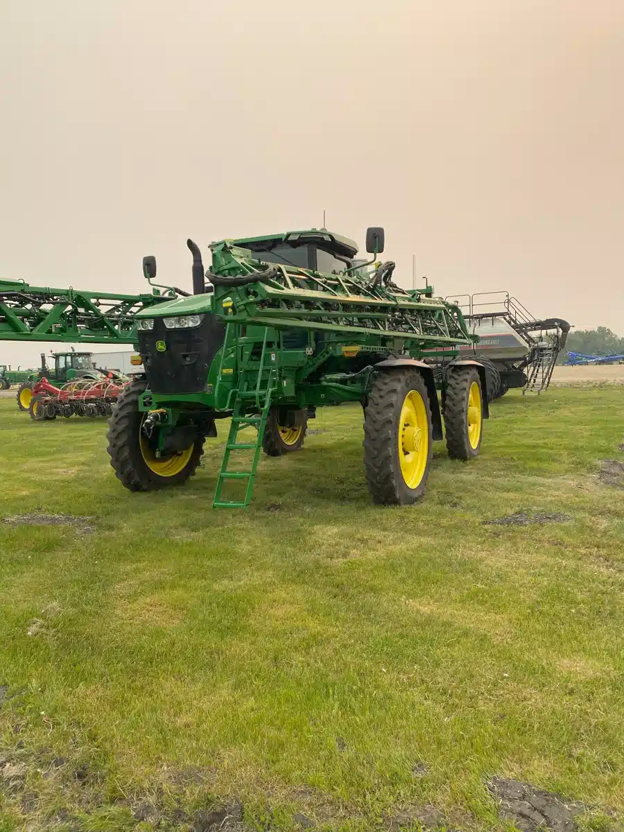 Gallery image 1 for 2024 John Deere 616R Sprayer - Self Propelled