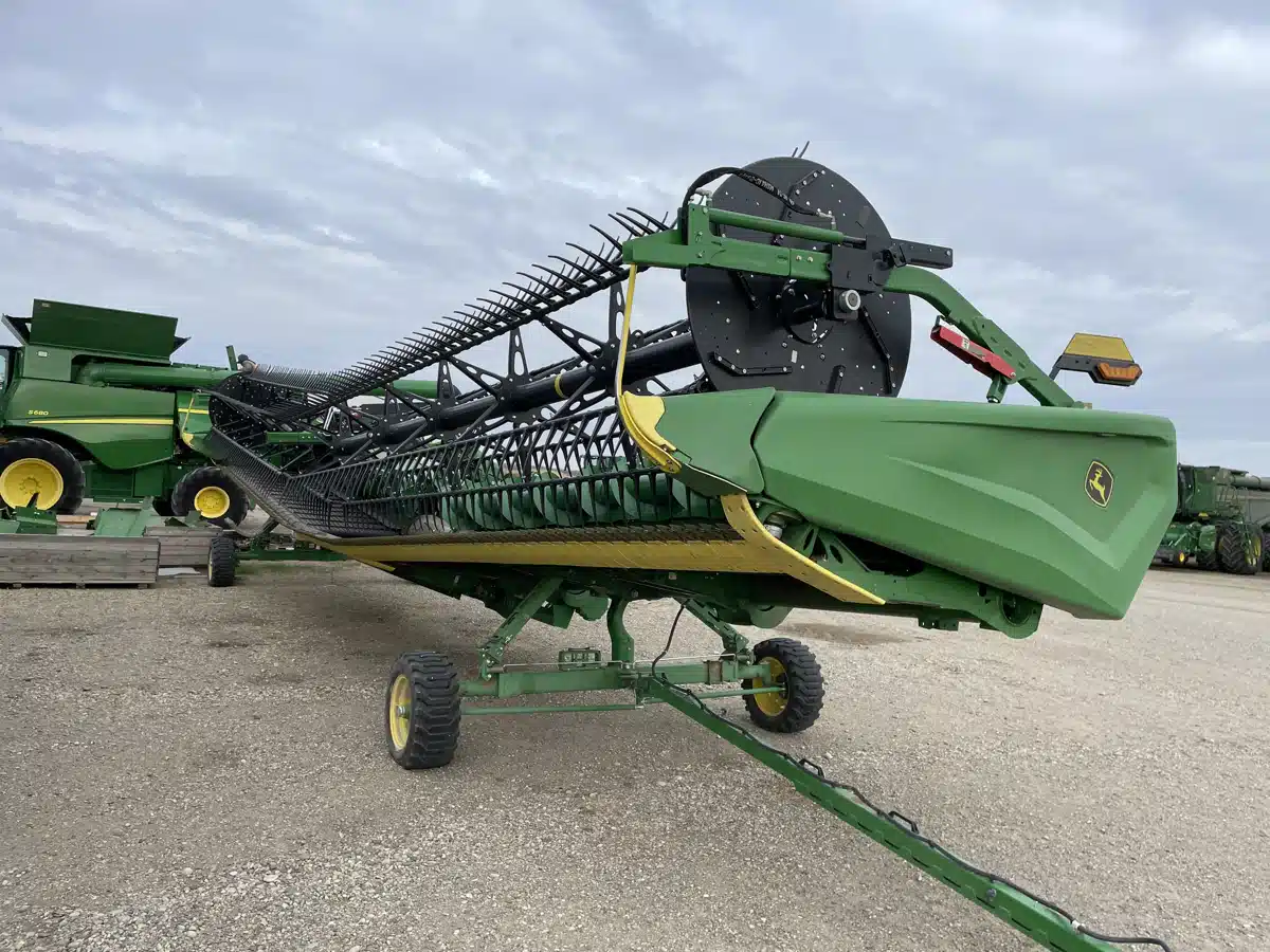 Gallery image 1 for 2024 John Deere HD45R Header - Draper