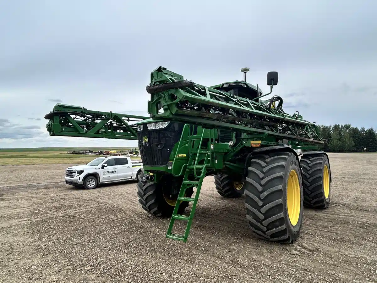 Gallery image 1 for Used 2024 John Deere 616R Sprayer - Self Propelled