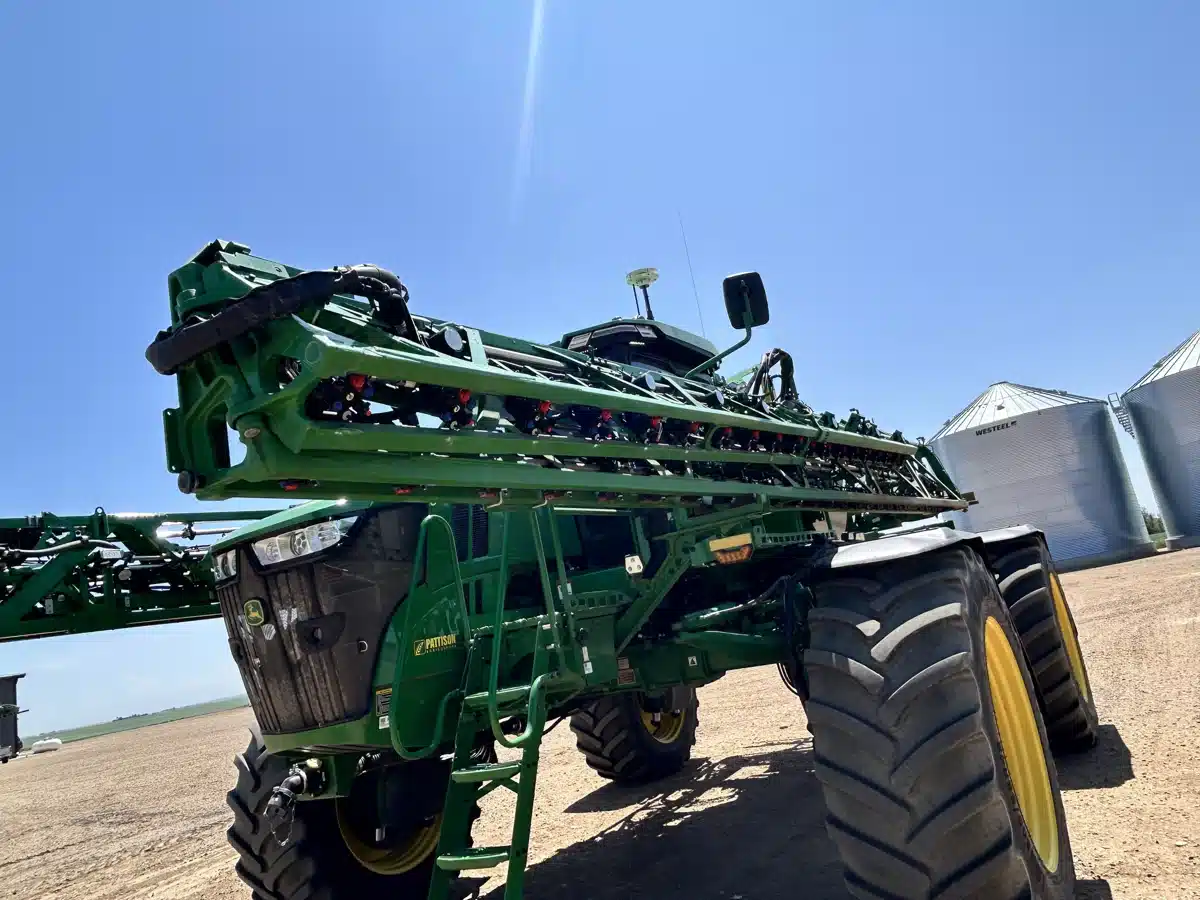 Gallery image 2 for Used 2025 John Deere 616R Sprayer - Self Propelled