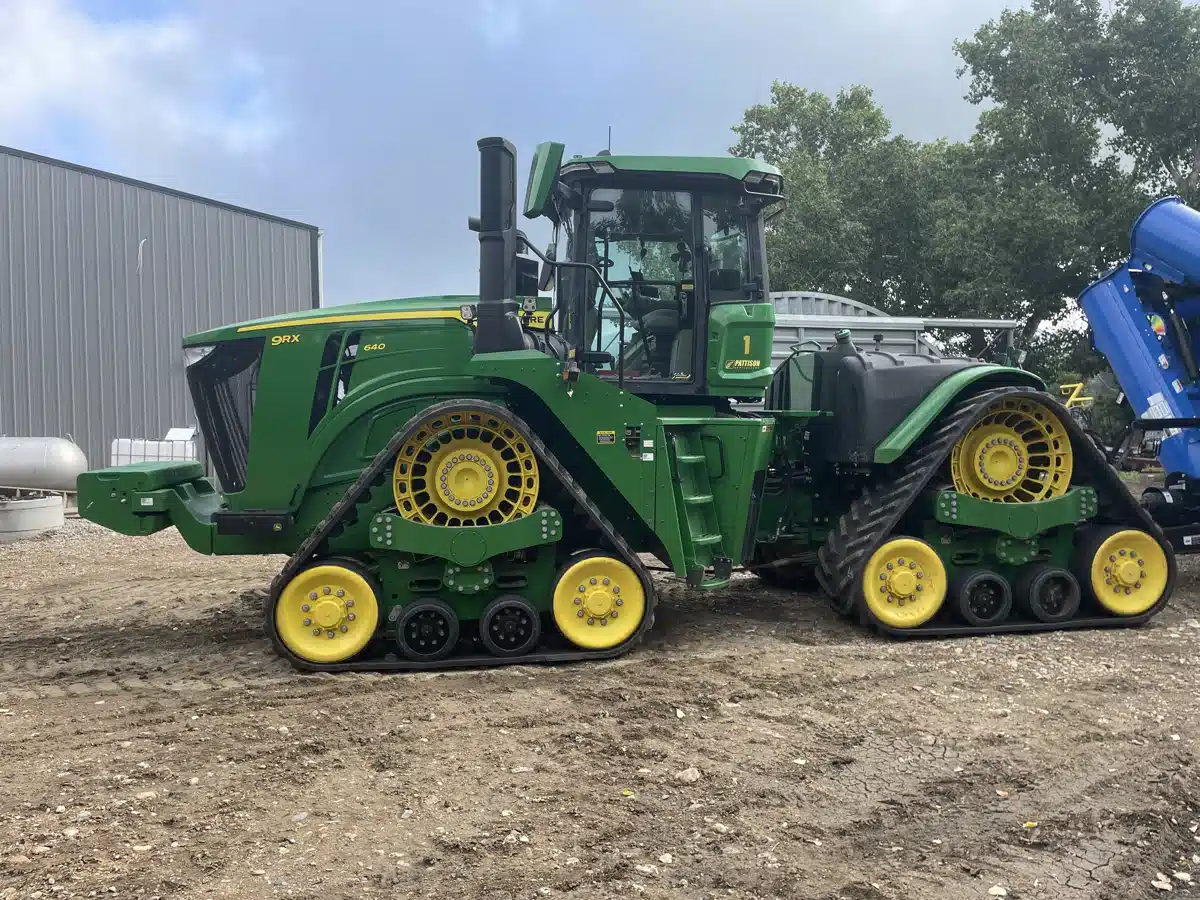 Gallery image 2 for Used 2024 John Deere 9RX 640 Tractor