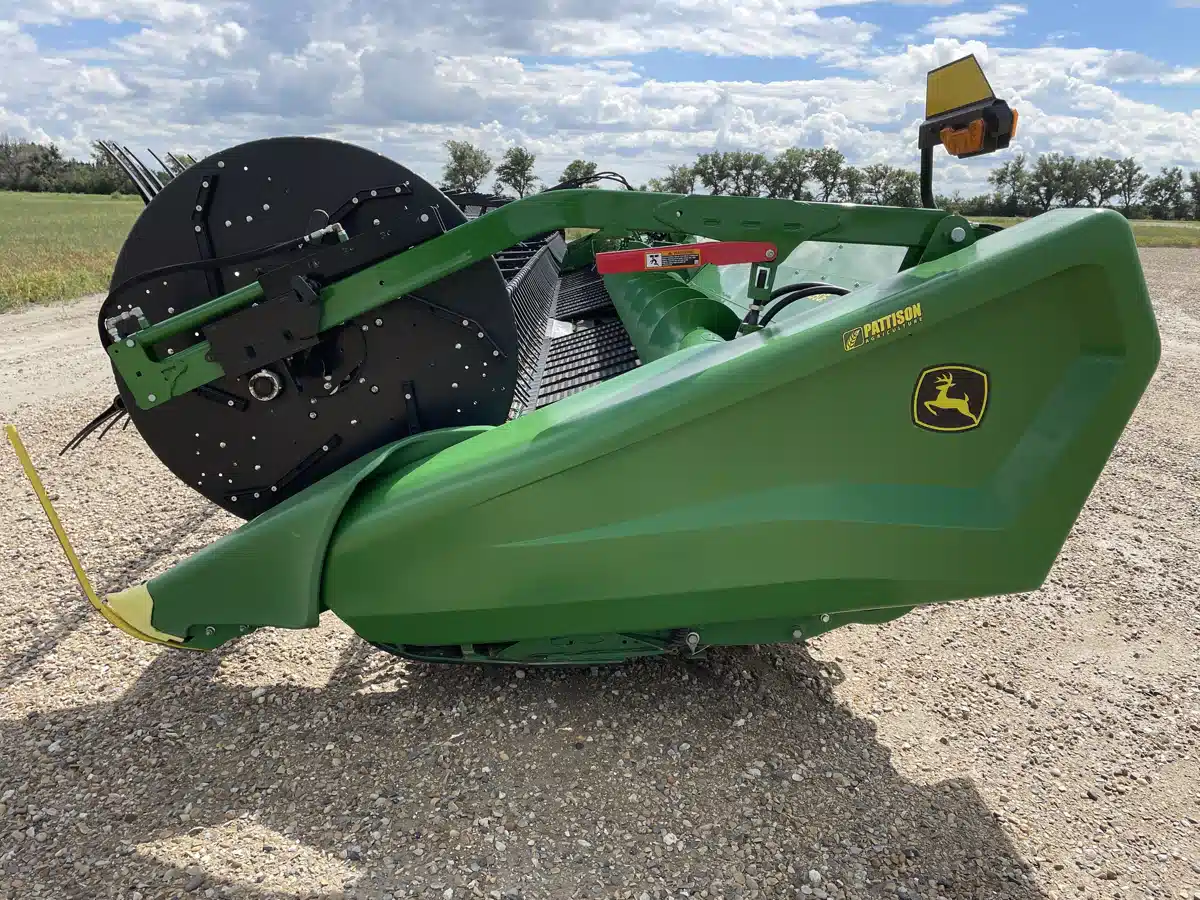 Gallery image 2 for Used 2023 John Deere HD50F Header - Flex
