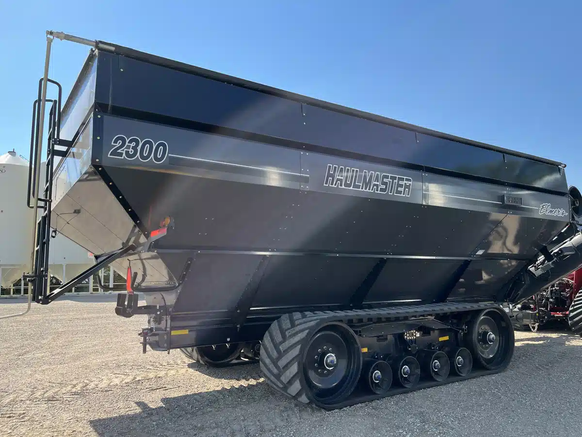 Gallery image 2 for Used 2024 Elmers Mfg HM2300 Grain Cart