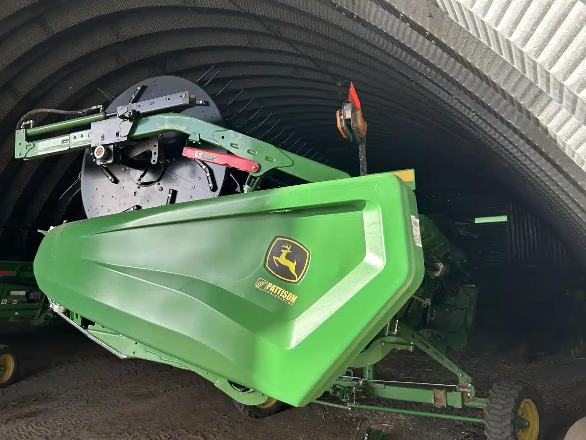 Gallery image 2 for Used 2024 John Deere HD45R Header - Draper