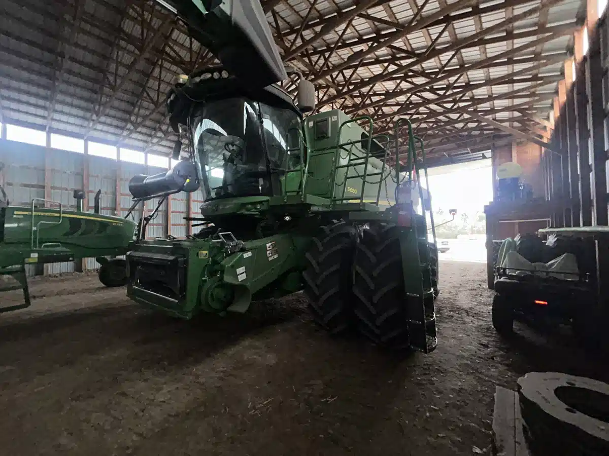 Used 2017 John Deere S680 Combine