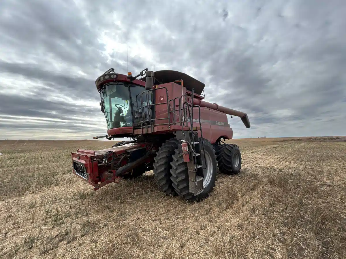 Used 2013 Case IH 8230 Combine