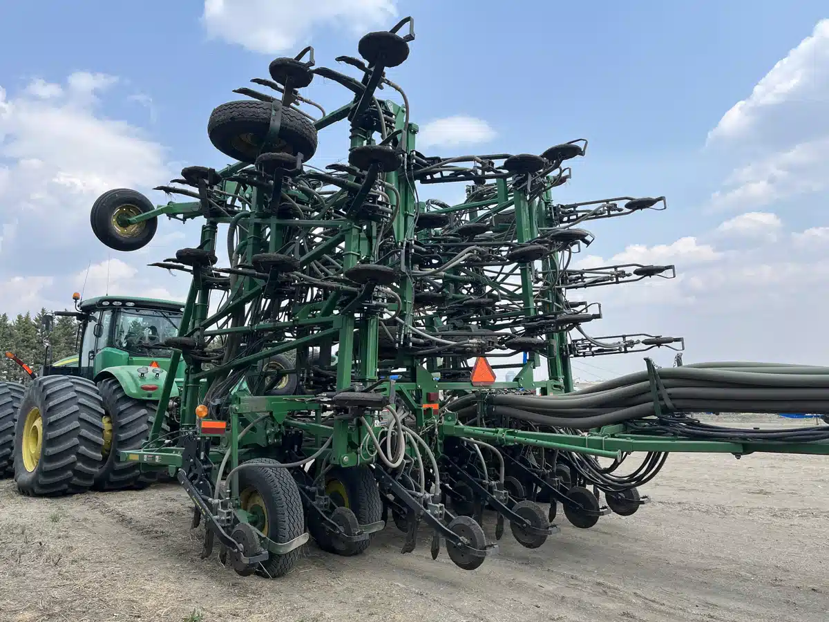 Gallery image 2 for 2013 John Deere 1870 Air Drill
