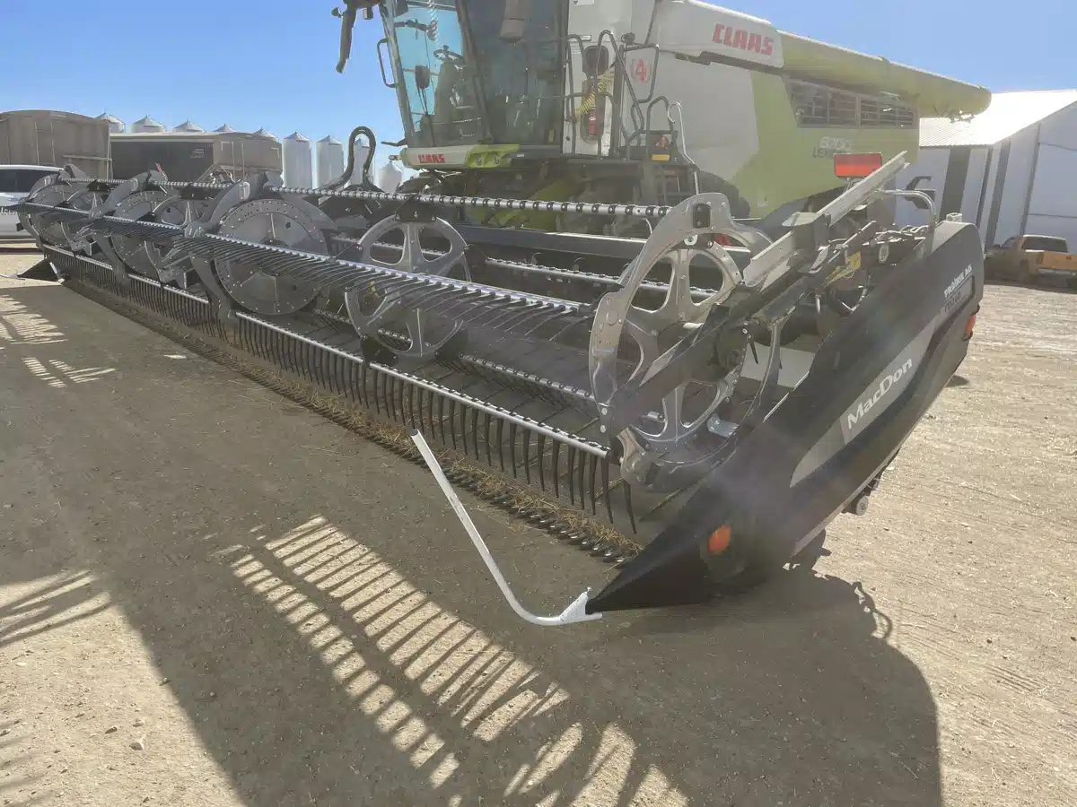 Gallery image 1 for 2025 MacDon FD240 Header - Flex Draper
