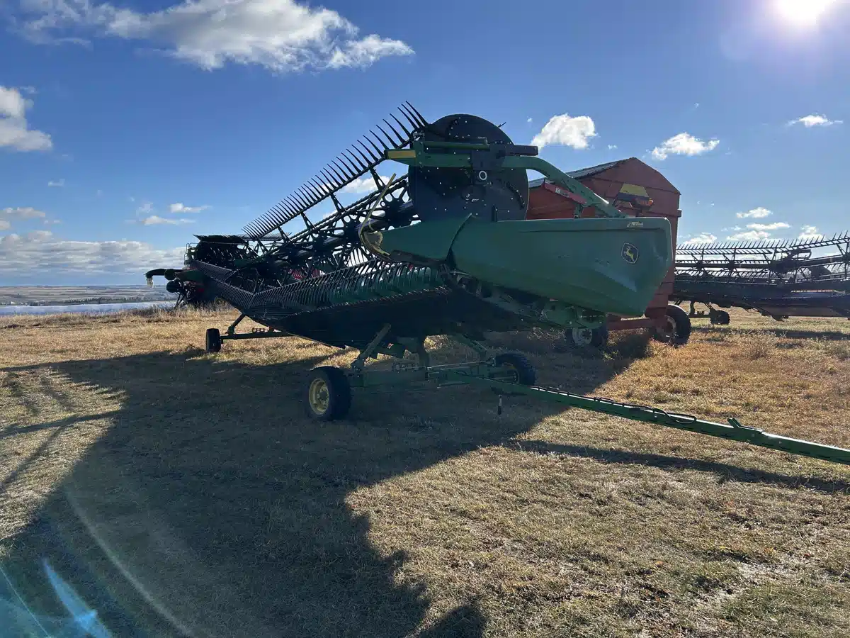 Gallery image 1 for 2023 John Deere HD45F Header - Flex Draper