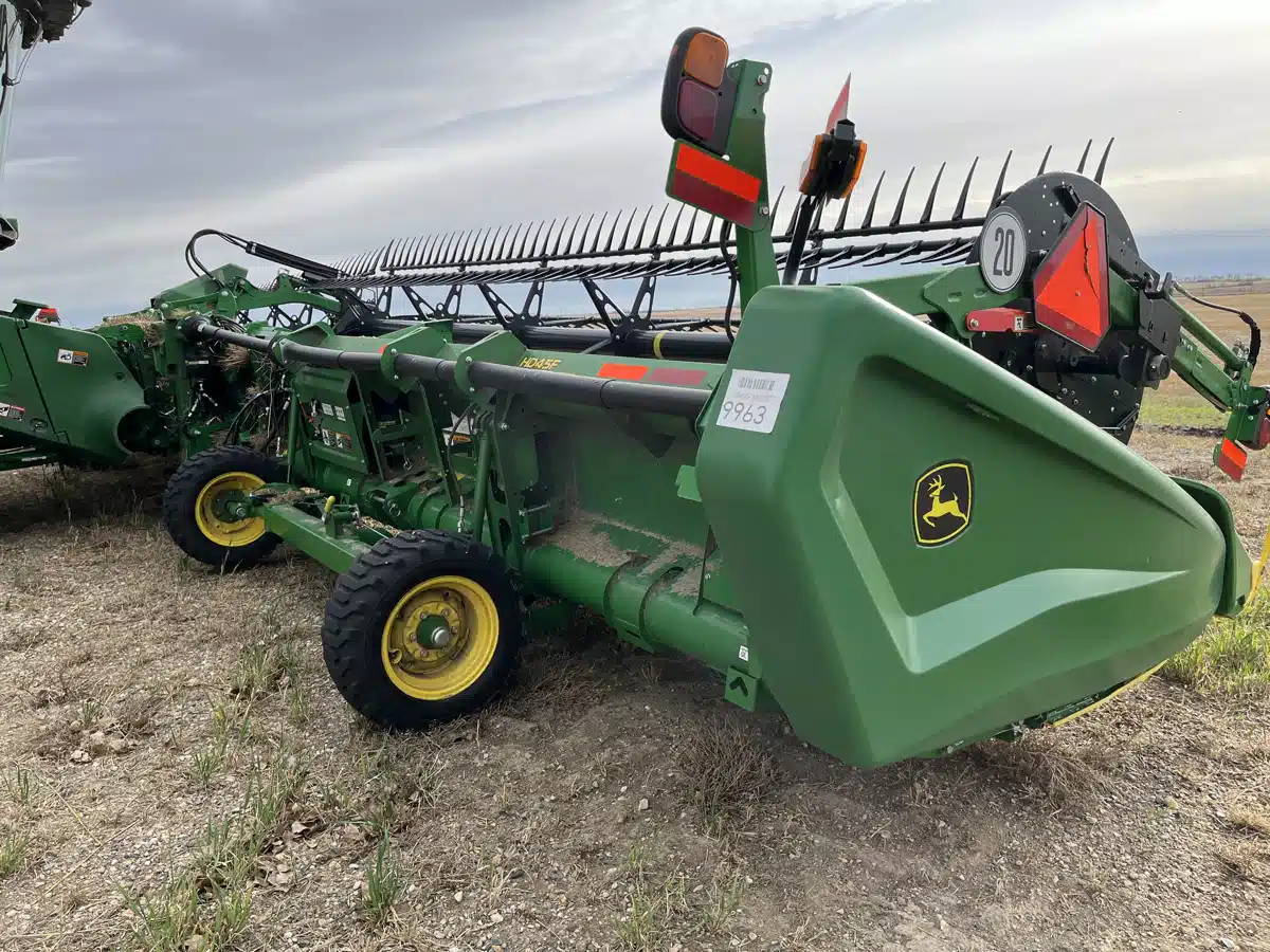 Gallery image 2 for 2022 John Deere HD45F Header - Flex Draper