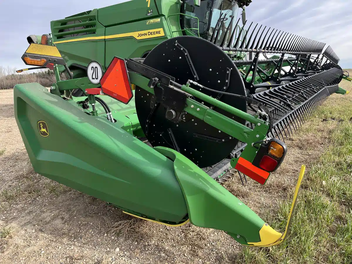 Gallery image 1 for 2022 John Deere HD45F Header - Flex Draper