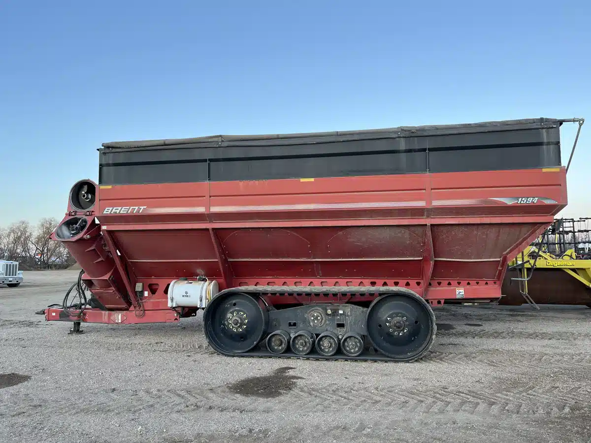 Gallery image 2 for 2011 Brent 1594 Grain Cart