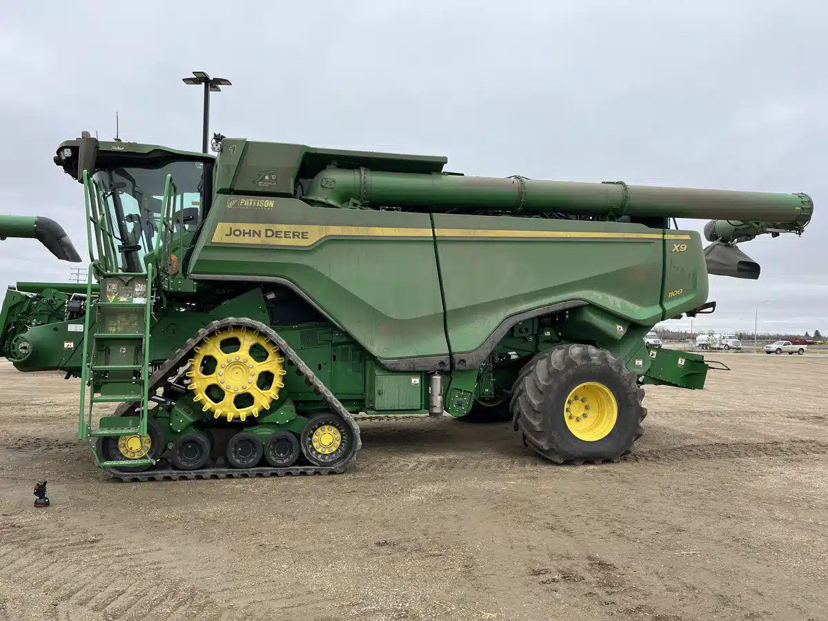 Used 2022 John Deere X9 1100 Combine