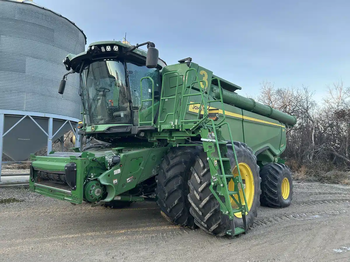 Used 2024 John Deere X9 1000 Combine
