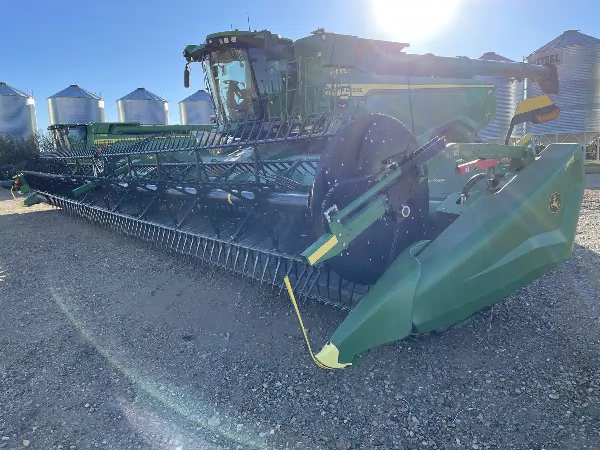 Gallery image 1 for Used 2024 John Deere HD45F Header - Flex Draper