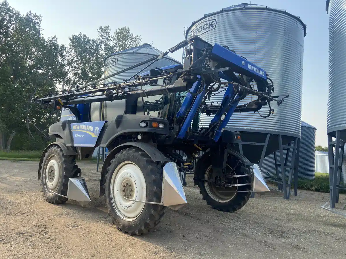 Used 2012 New Holland SP.240F Sprayer - Self Propelled