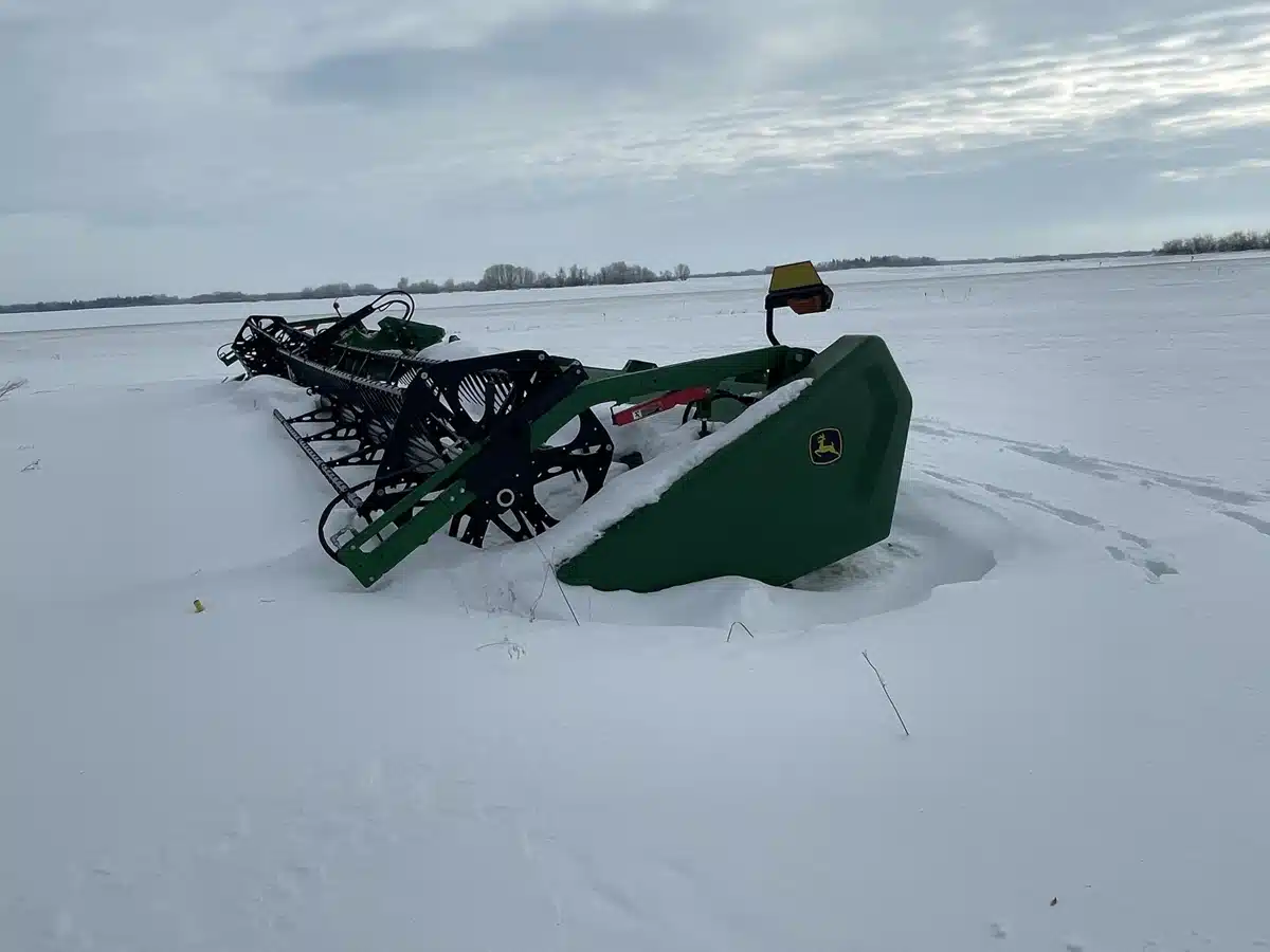 Gallery image 1 for 2022 John Deere HD50R Header - Draper