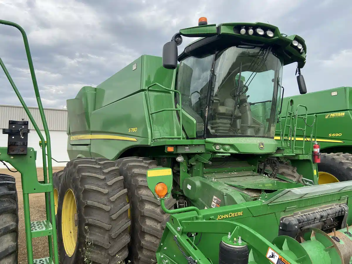 Gallery image 2 for 2020 John Deere S780 Combine