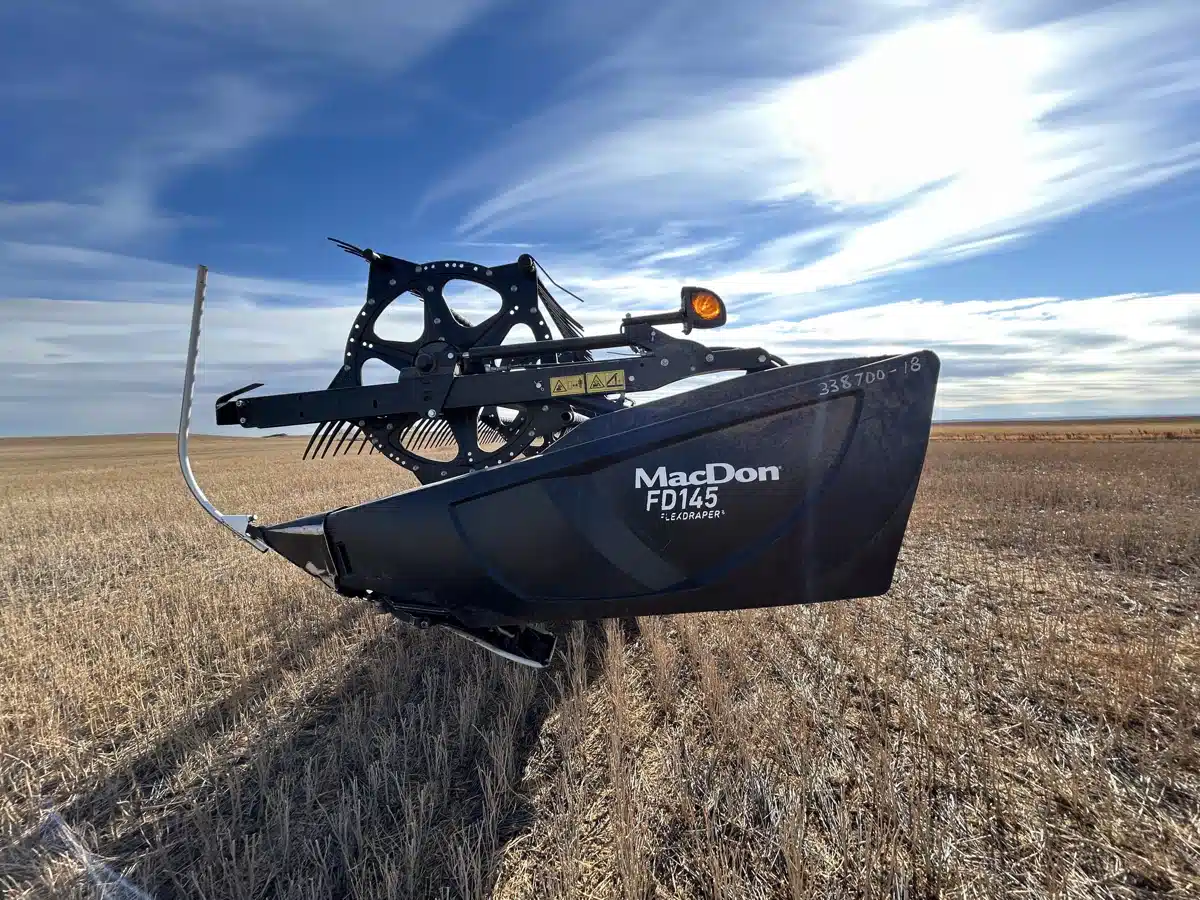 Gallery image 2 for Used 2018 MacDon FD75 Header - Draper