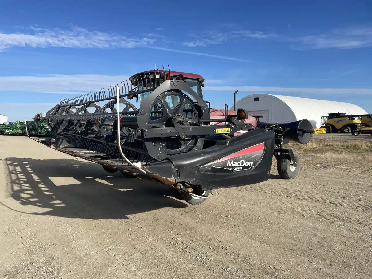 Gallery image 1 for 2014 MacDon M155 Windrower