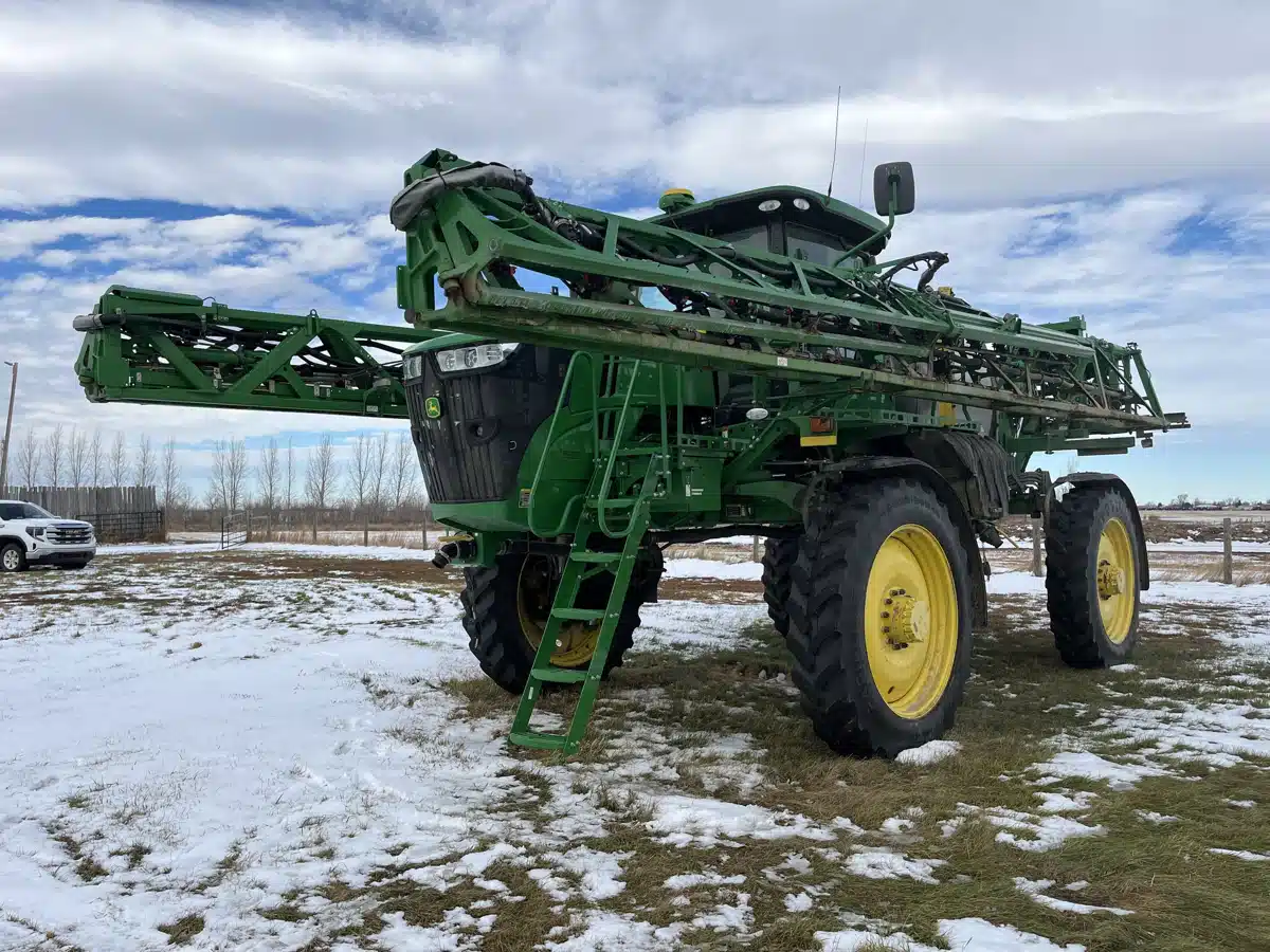 Used 2017 John Deere R4038 Sprayer - Self Propelled