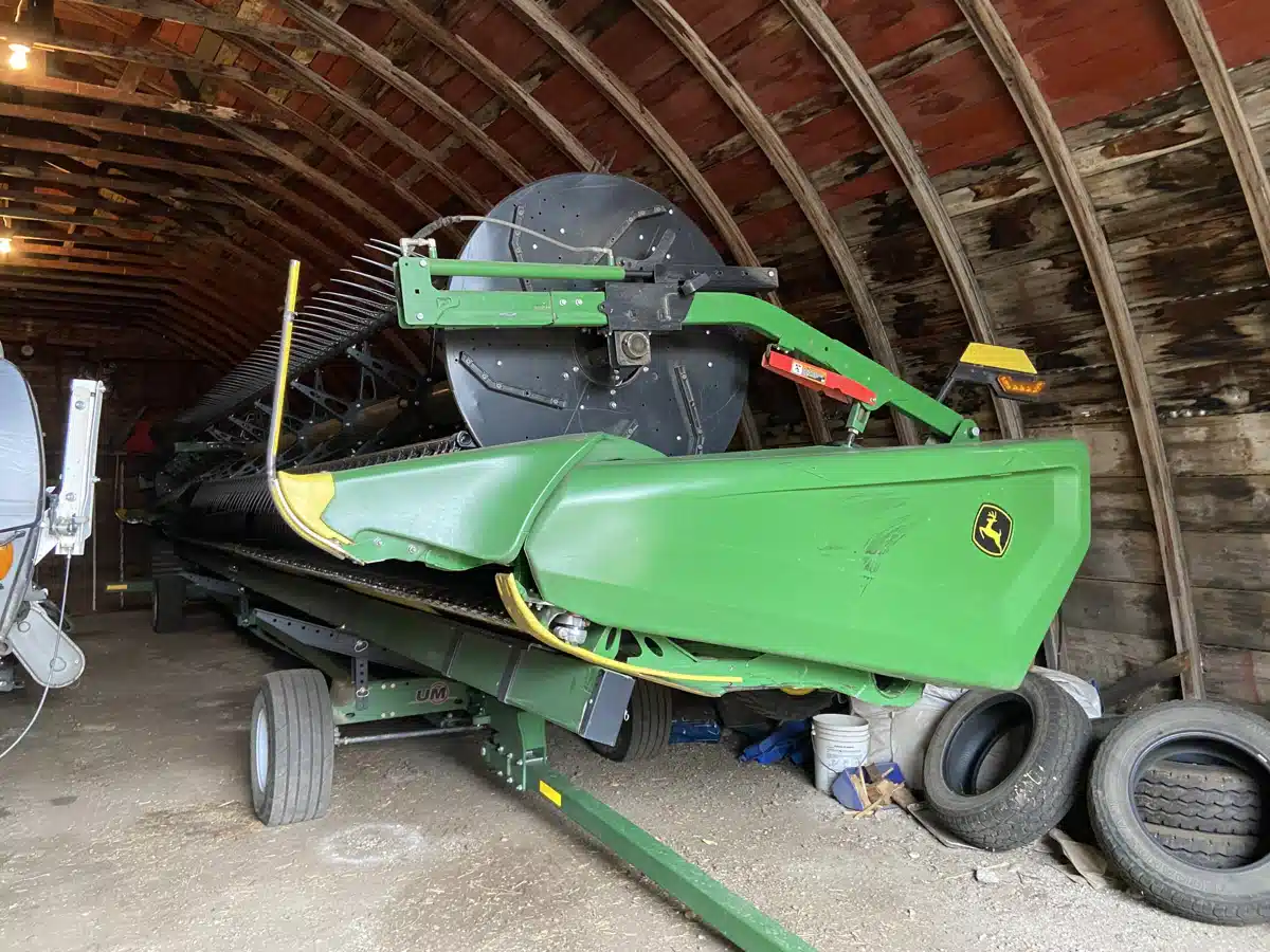 Gallery image 2 for Used 2022 John Deere HD50R Header - Draper