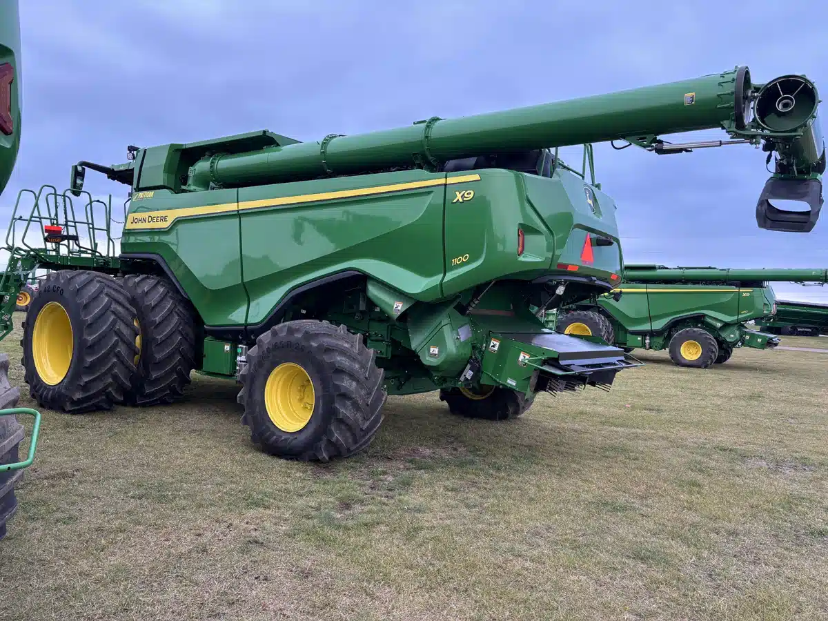 Gallery image 2 for Used 2024 John Deere X9 1100 Combine