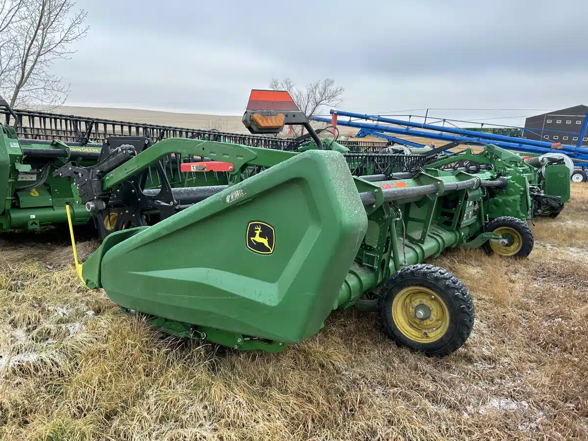 Gallery image 2 for 2023 John Deere HD50F Header - Flex