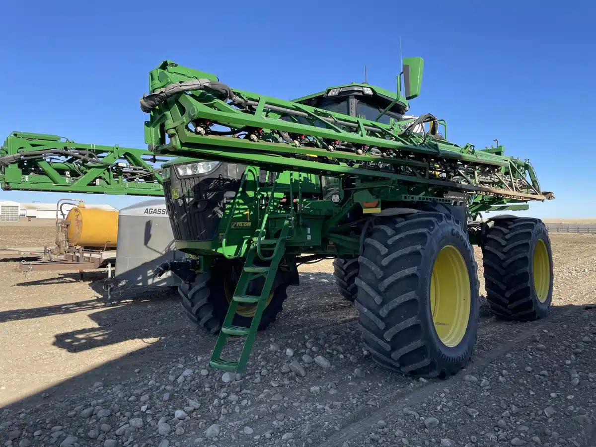 Gallery image 1 for Used 2023 John Deere 616R Sprayer - Self Propelled