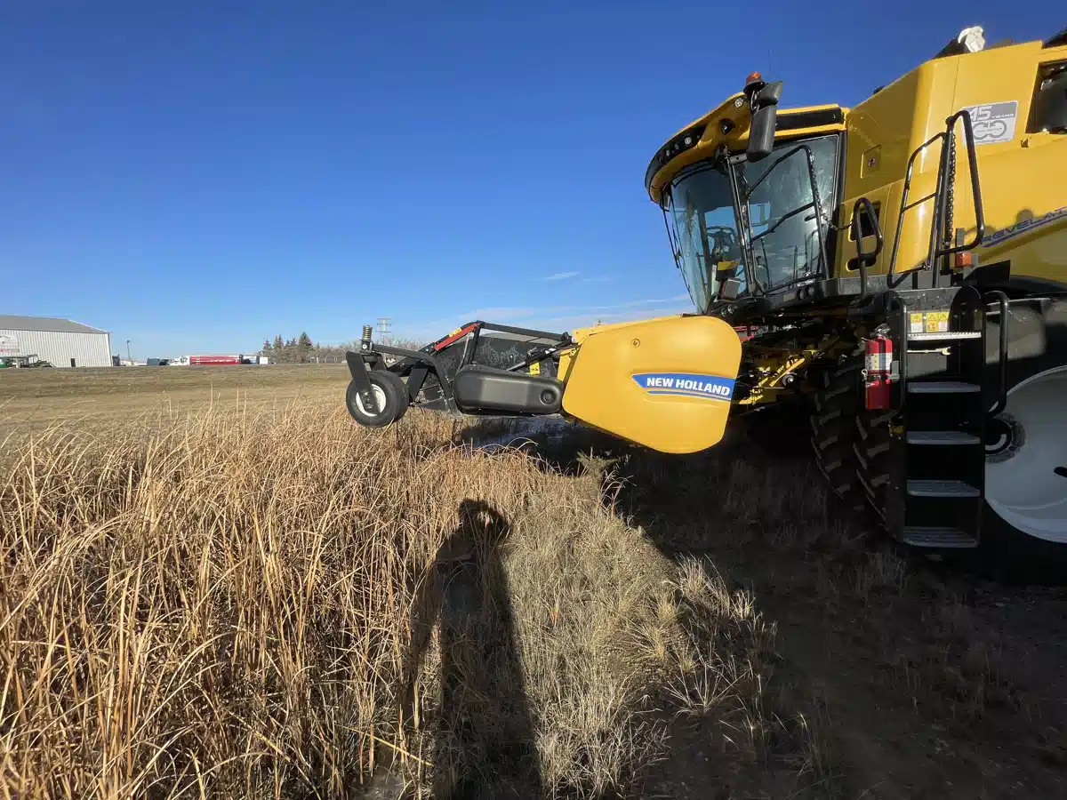 Gallery image 2 for Used 2020 New Holland CR8.90 Combine