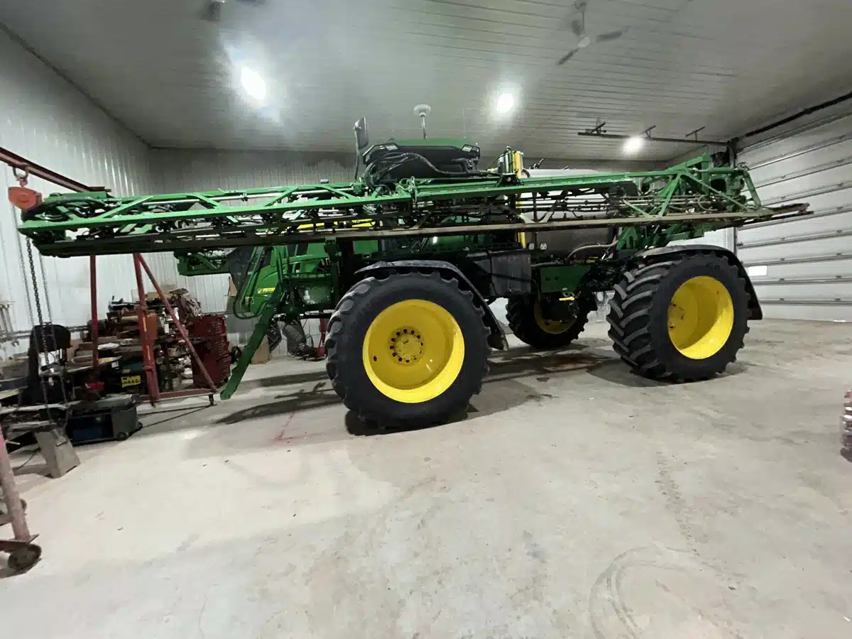 Gallery image 2 for 2024 John Deere 616R Sprayer - Self Propelled