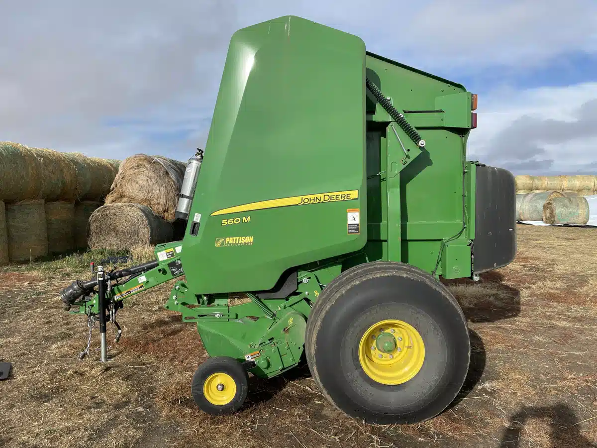 Gallery image 2 for Used 2022 John Deere 560M Round Baler