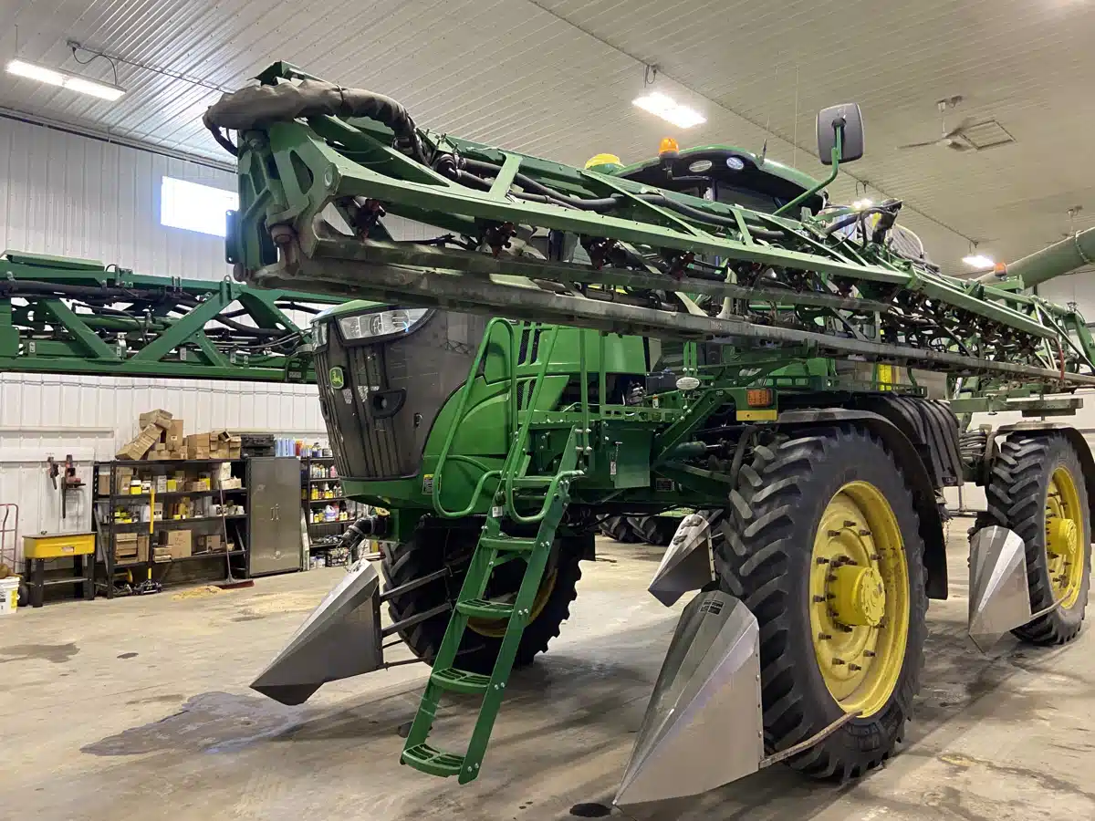 Used 2019 John Deere R4045 Sprayer - Self Propelled