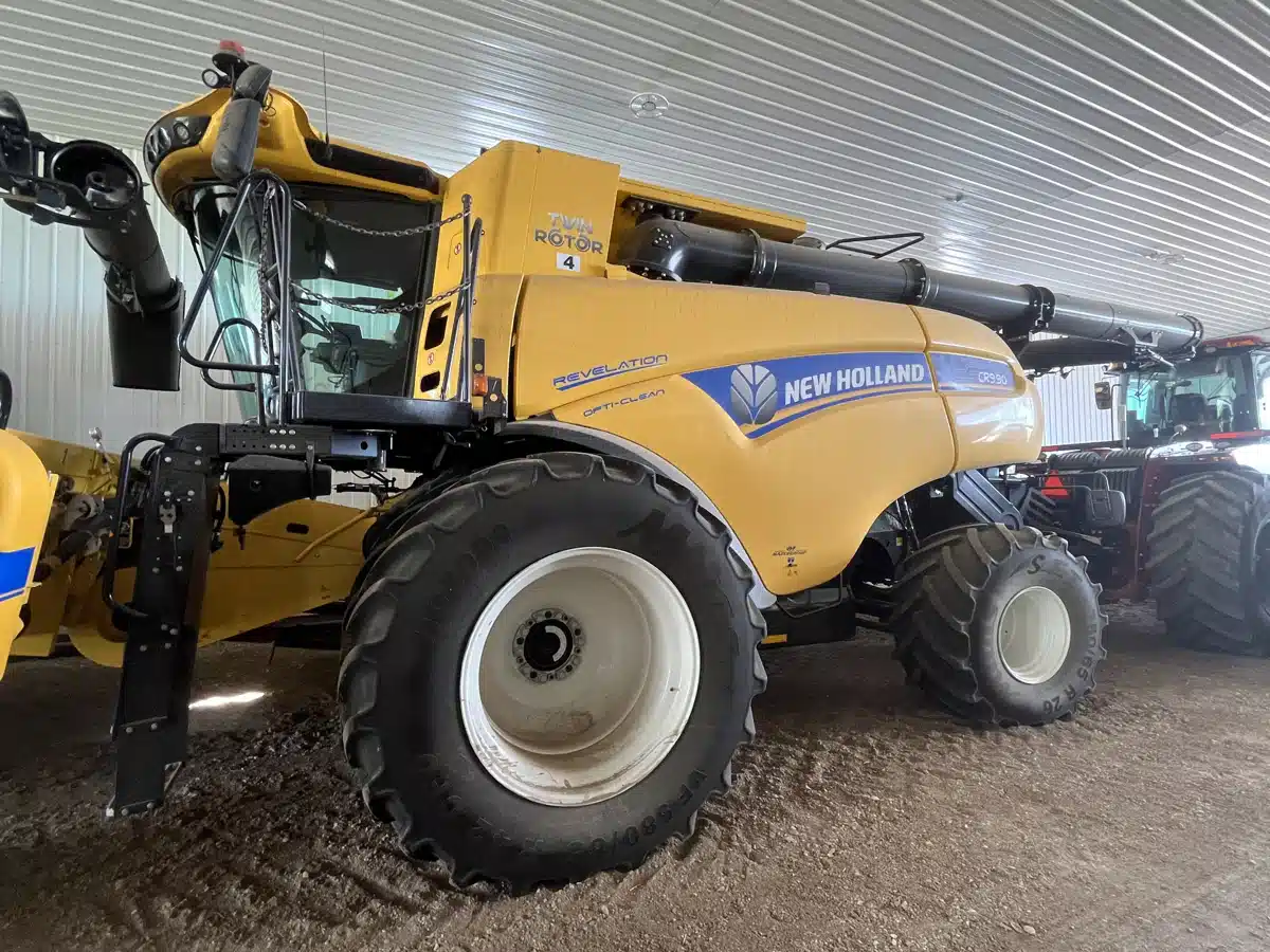Gallery image 2 for 2023 New Holland CR9.90 Combine