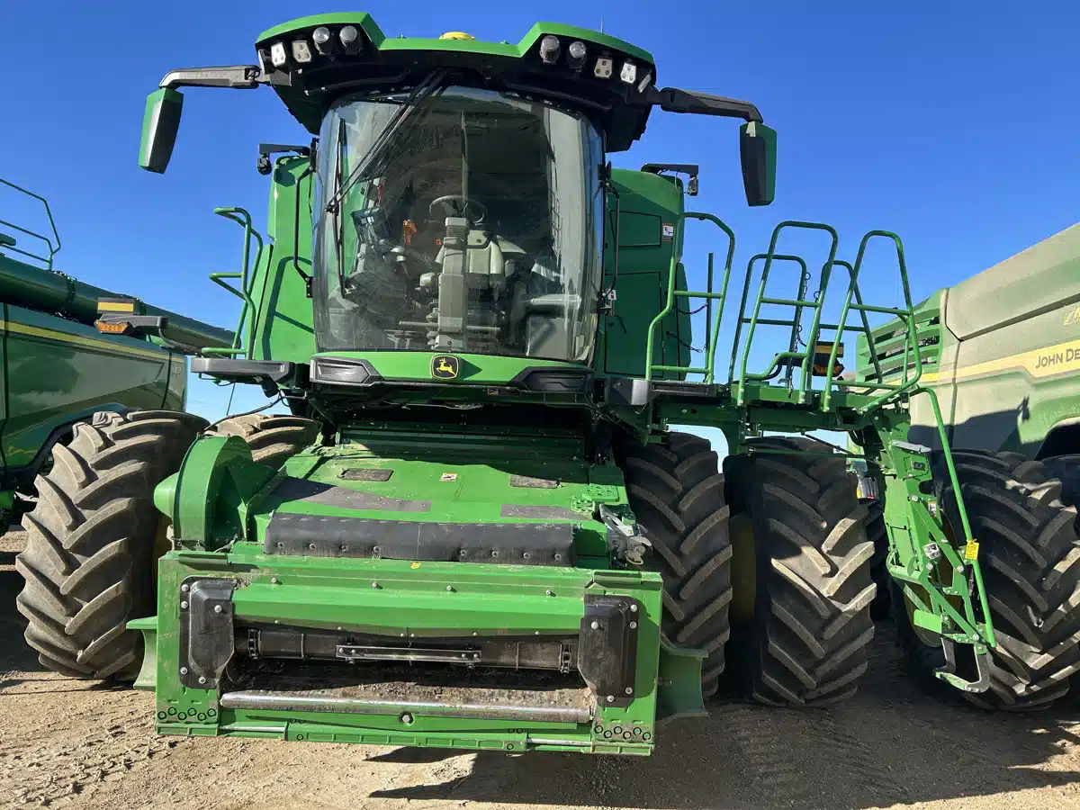 Gallery image 2 for Used 2024 John Deere X9 1100 Combine