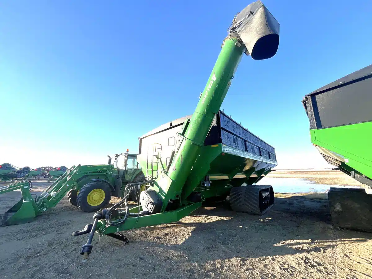 Gallery image 1 for 2019 Brent 2596 Grain Cart