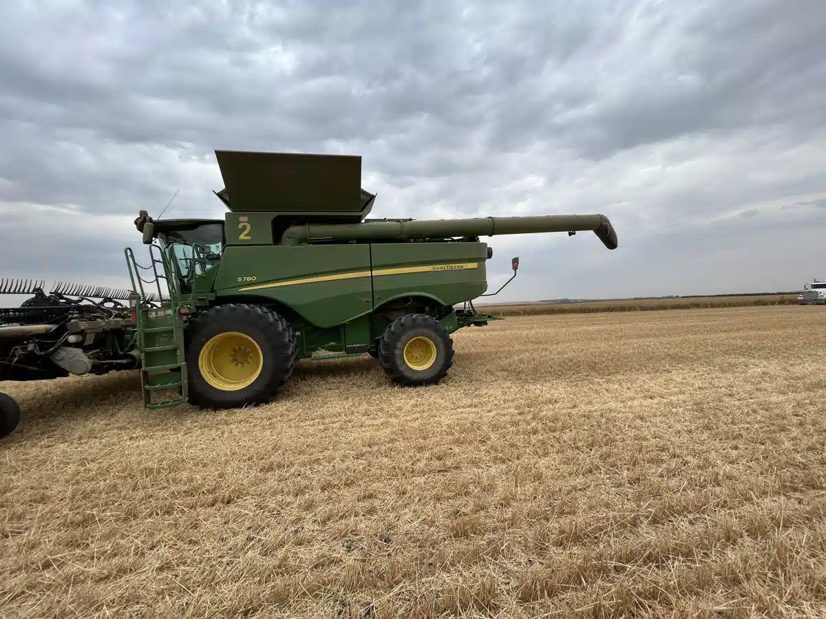 Gallery image 2 for 2018 John Deere S780 Combine