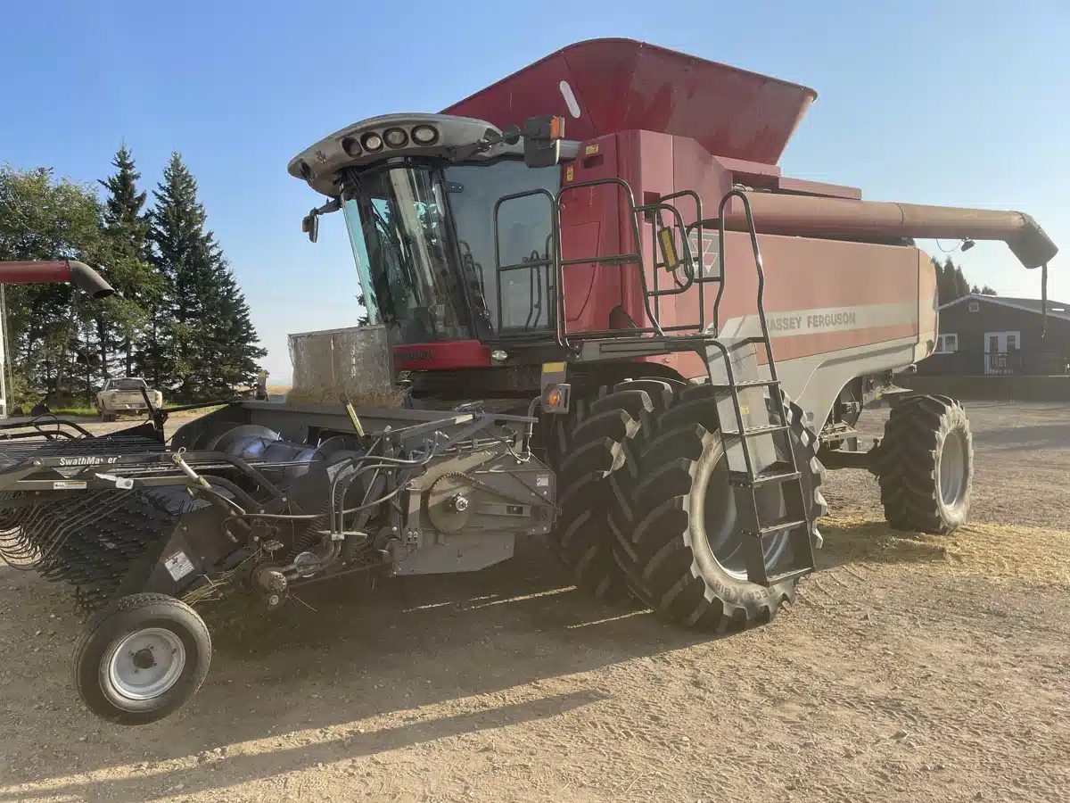 Gallery image 1 for 2009 Massey Ferguson 9795 Combine