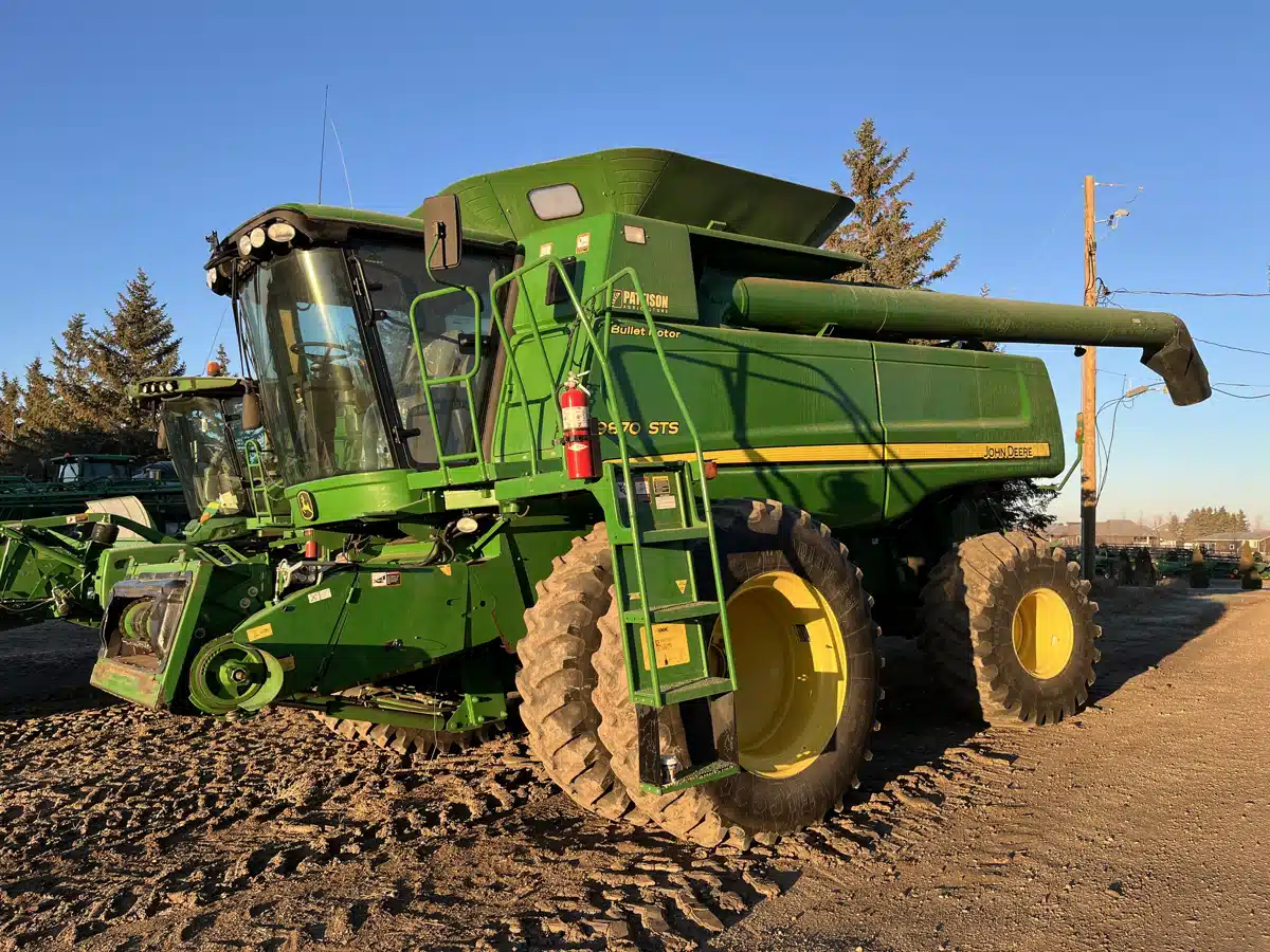 Gallery image 1 for Used 2008 John Deere 9870 STS Combine