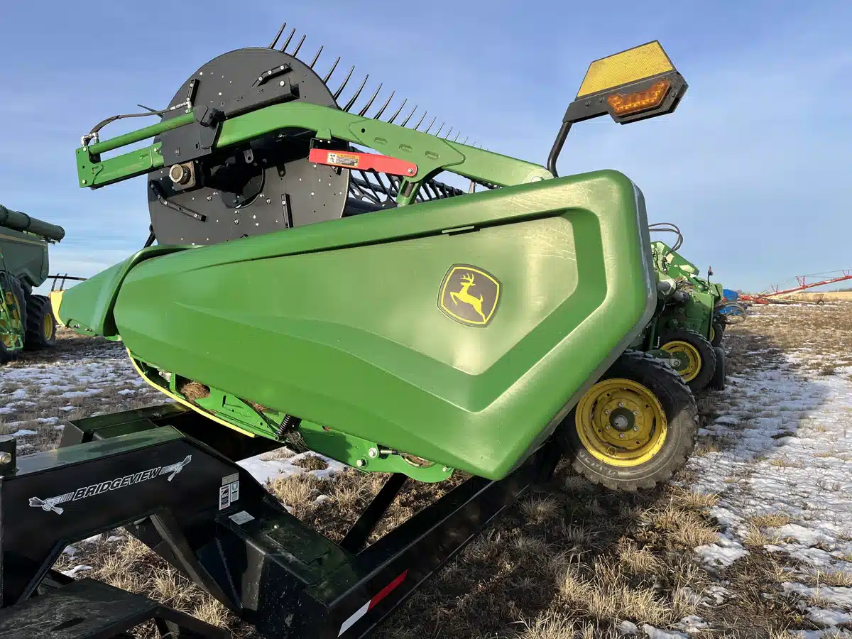 Gallery image 2 for 2022 John Deere HD50F Header - Flex