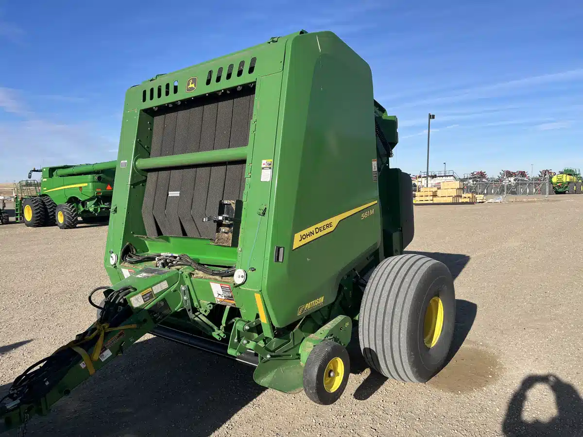 Gallery image 1 for 2024 John Deere 561M Round Baler