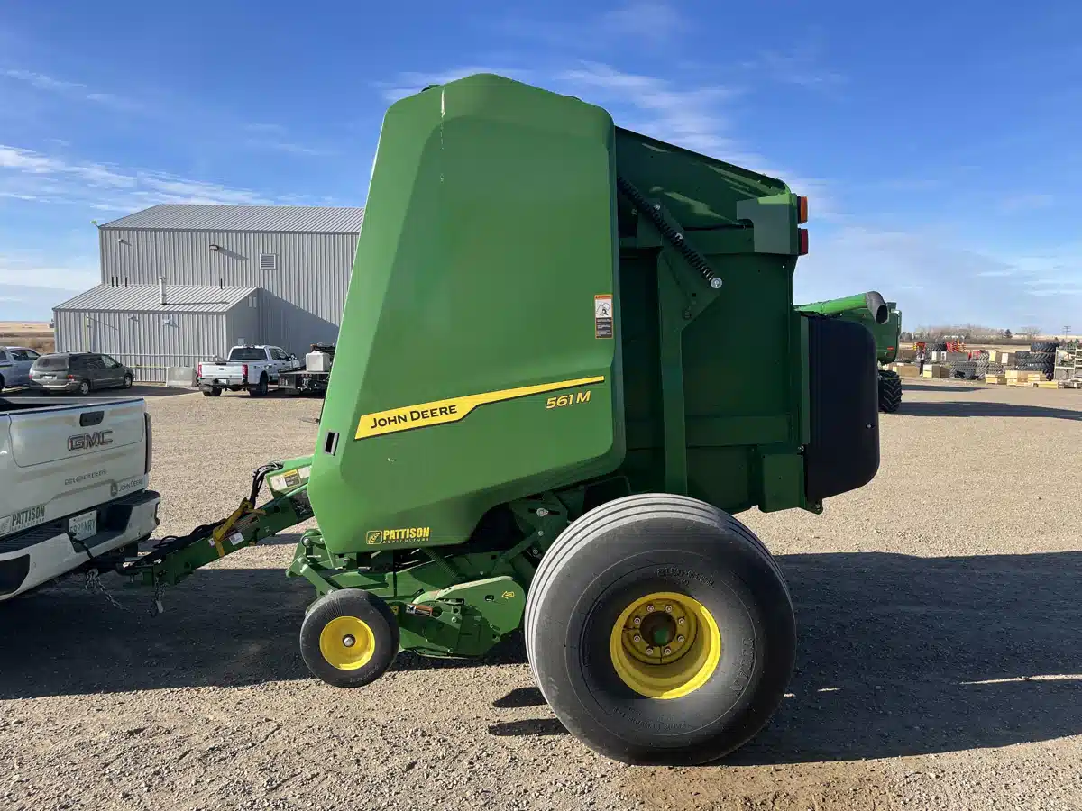 Gallery image 2 for 2024 John Deere 561M Round Baler