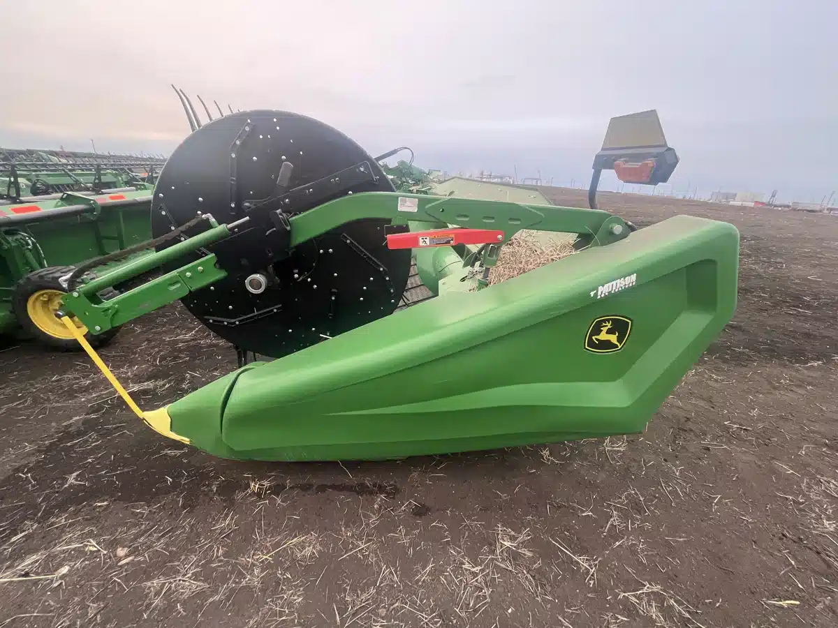 Gallery image 2 for Used 2024 John Deere HD50R Header - Draper