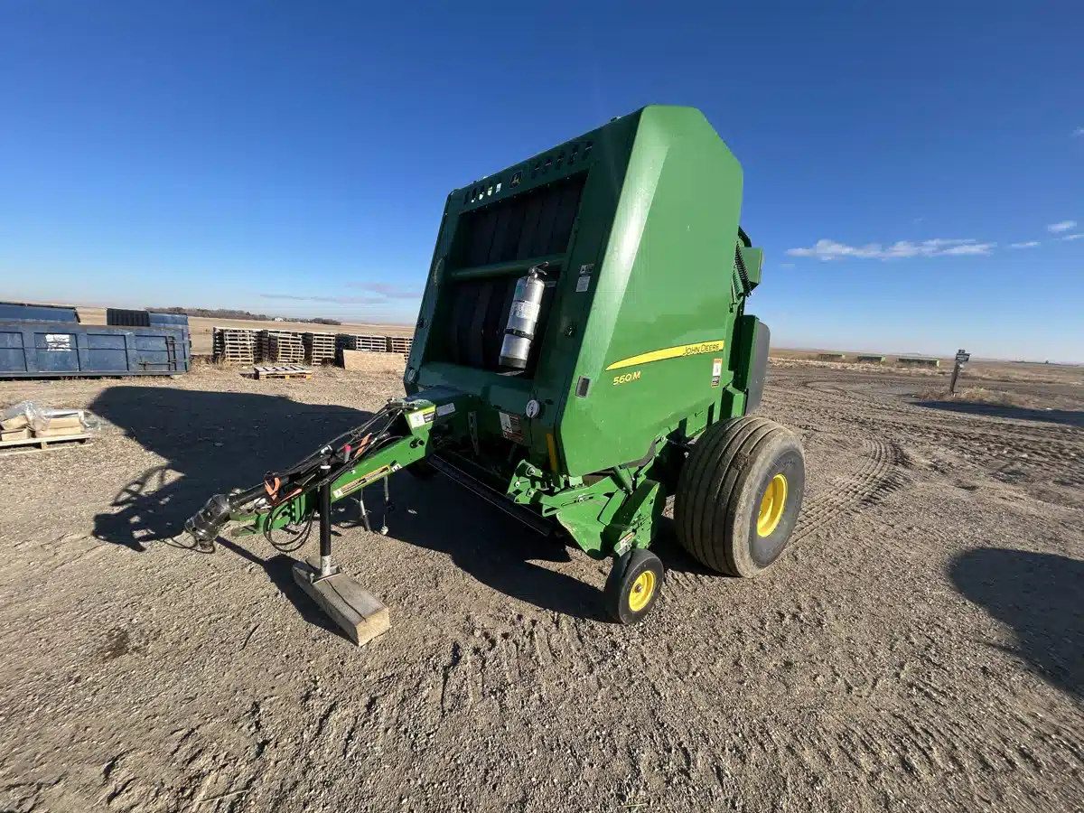 Gallery image 1 for 2021 John Deere 560M Round Baler