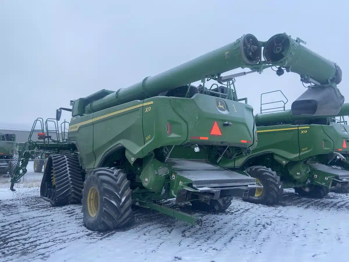 Gallery image 2 for 2024 John Deere X9 1100 Combine