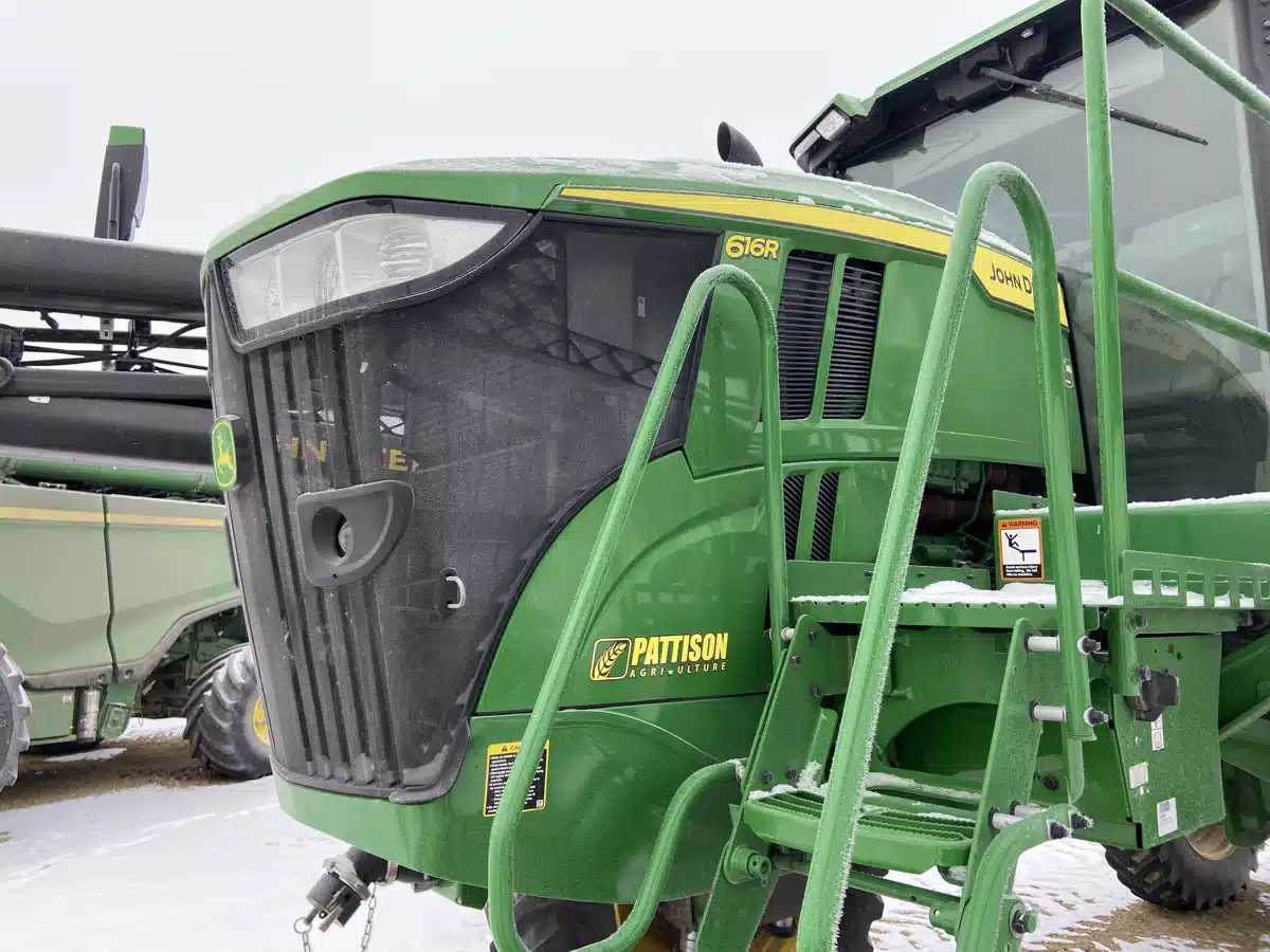 Gallery image 2 for 2023 John Deere 616R Sprayer - Self Propelled
