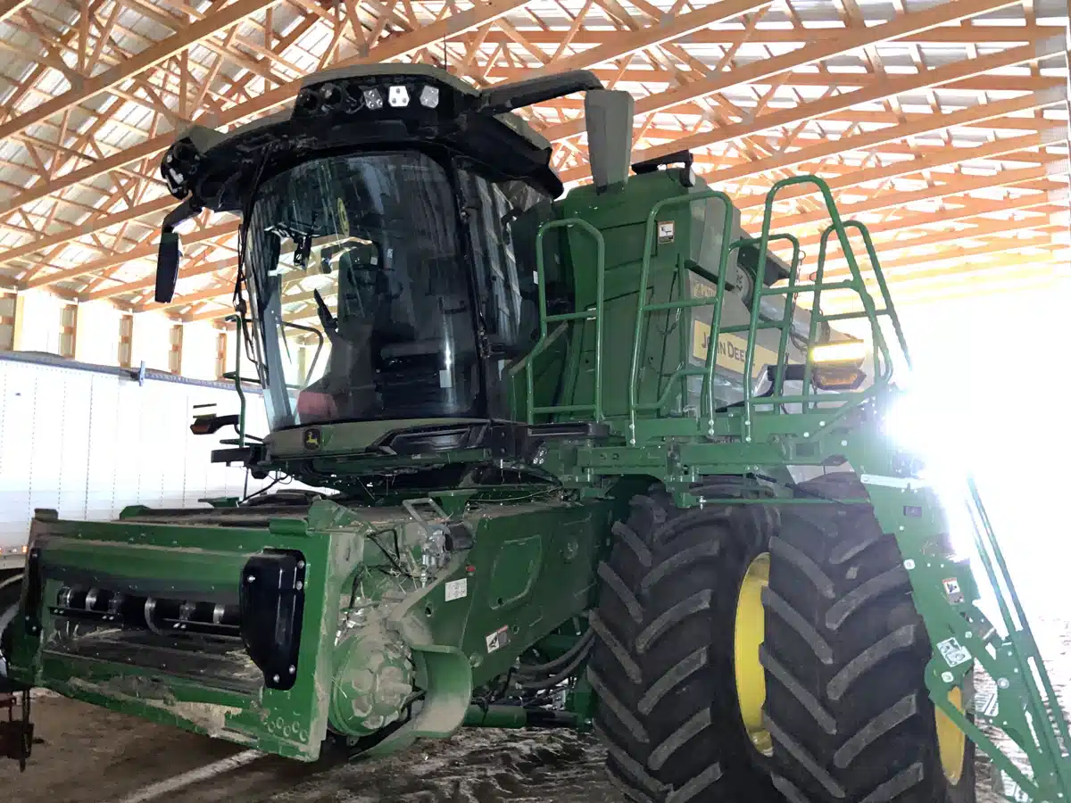 Gallery image 1 for Used 2024 John Deere X9 1100 Combine