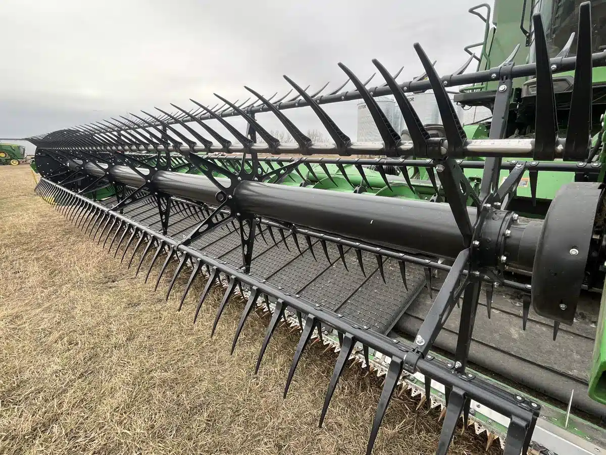 Gallery image 2 for 2024 John Deere HD50R Header - Draper