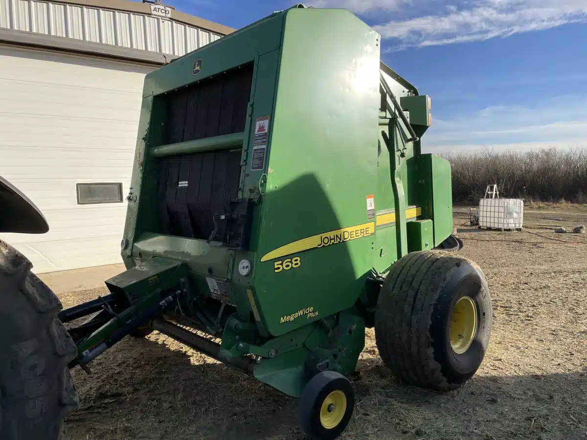 Gallery image 1 for Used 2011 John Deere 568 Round Baler